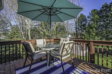 193 E Ash St, Cedar Springs, MI 49319 - photo 3