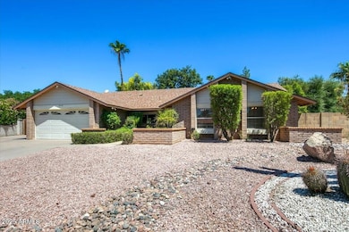 4316 E Ludlow Dr, Phoenix, AZ 85032 - photo 2