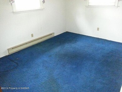 39 Kings Rd, Drums, PA 18222 - photo 7