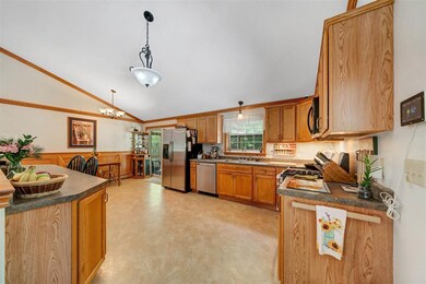 35 Red Fox Crossing, Hillsborough, NH 03244 - photo 5