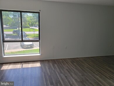 8641C Sacramento Dr, Alexandria, VA 22309 - photo 5