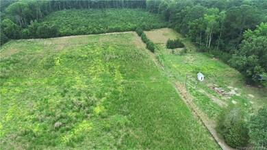 3066 Bethel Beach Rd, Onemo, VA 23130 - photo 7