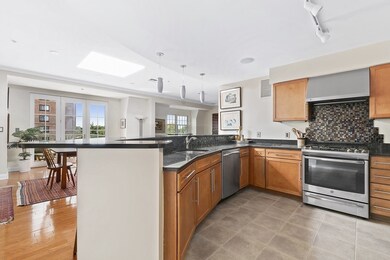 1 Russell St unit 403, Cambridge, MA 02140 - photo 7