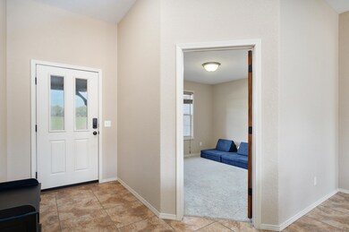 302 N Leeann Dr-5