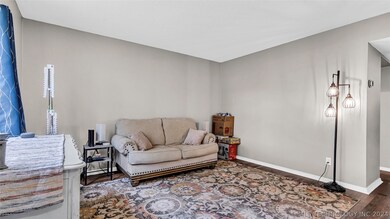 940 Manor Mall, Ardmore, OK 73401 - photo 3