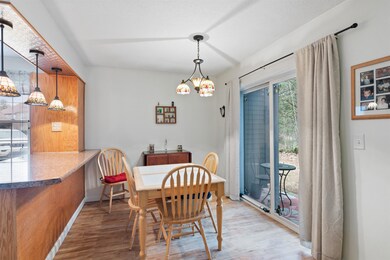 73 Twin Oaks Terrace, South Burlington, VT 05403 - photo 6