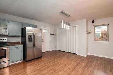 8000 Grenelle Dr, Louisville, KY 40228 - photo 3