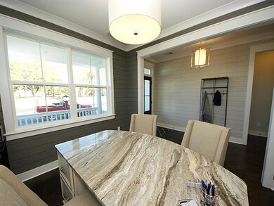 AVONDALE DINING TOWARDS FOYER