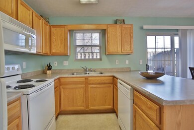 7929 Grand Cascade Dr unit 7602, Louisville, KY 40228 - photo 7