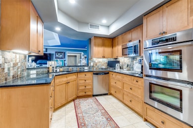 The Shelton unit 2104A, Dallas, TX 75225 - photo 7