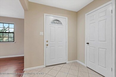 04-15 Oriel Way, Marlboro, NJ-4