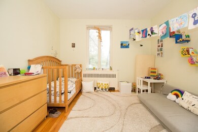 132 Beaconsfield Rd unit 2, Brookline, MA 02445 - photo 6