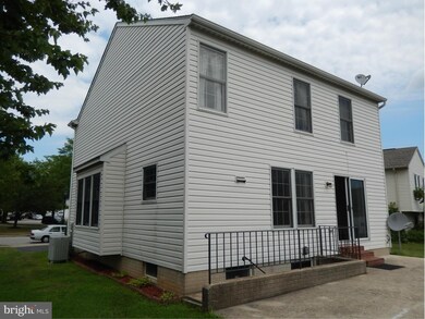 787 Sunnyfield Ln, Brooklyn, MD 21225 - photo 3