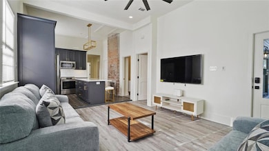 7500 Zimpel St, New Orleans, LA 70118 - photo 3