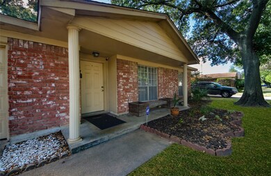 8914 Sunnywood Dr, Houston, TX 77088 - photo 4