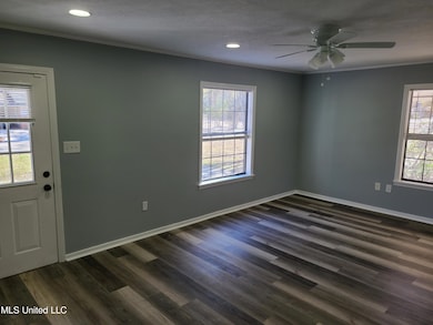 321 Moody St, Picayune, MS 39466 - photo 2