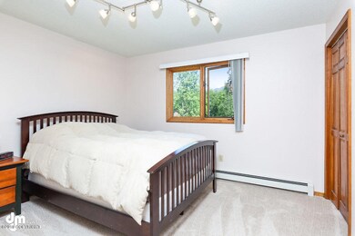 Bedroom 2_KI_IMG_8002-SMALL