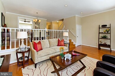 8023 Galla Knoll Cir, Springfield, VA 22153 - photo 7