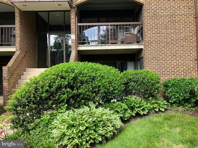 Chestnut Grove Condominiums unit 11204-108, Reston, VA 20190 - photo 2