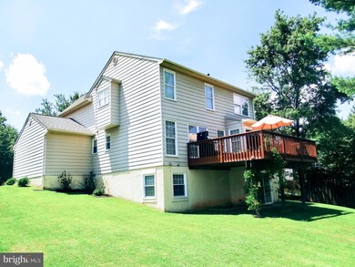 9516 Meadows Farm Dr, Owings Mills, MD 21117 - photo 2