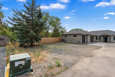 4217 N Locust Rd, Spokane, WA 99206 - photo 5