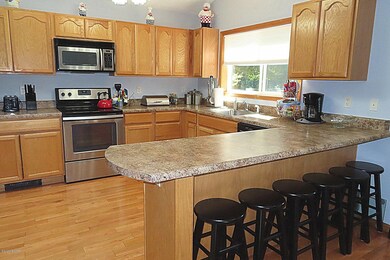 1045 Cedar Dr, Lake Ariel, PA 18436 - photo 7