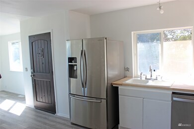 328 Harmon Rd, Chehalis, WA 98532 - photo 7