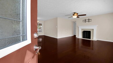 742 Beechwood Rd, Columbus, OH 43213 - photo 3