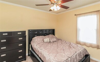 1521 56th St, Des Moines, IA 50311 - photo 7