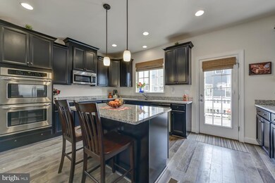 10731 Caledonia Meadow Dr, Manassas, VA 20112 - photo 5