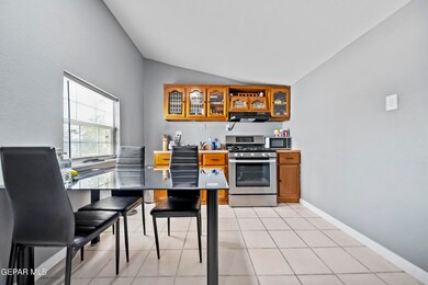 421 Valle Palos Verdes Dr, El Paso, TX 79927 - photo 4