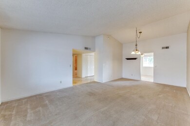 FRONT ROOM