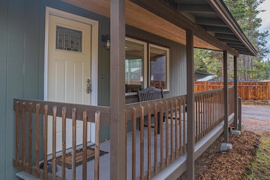 56078 Snow Goose Bend, OR 97707