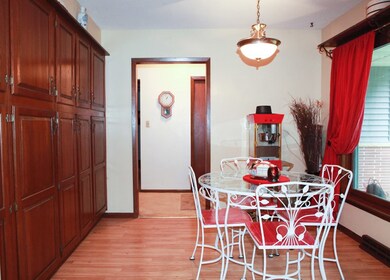 2510 Rownd St, Cedar Falls, IA 50613 - photo 2