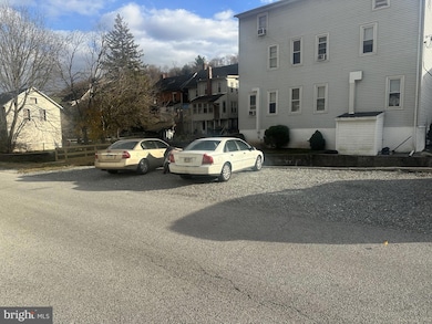 142 W Main St, Windsor, PA 17366 - photo 6