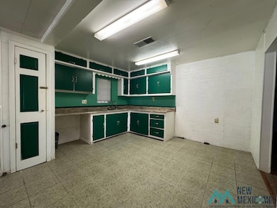 1405 W Bonbright St, Carlsbad, NM 88220 - photo 7