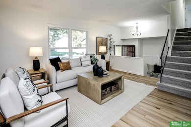 906 Chisholm Trail, Papillion, NE 68046 - photo 4