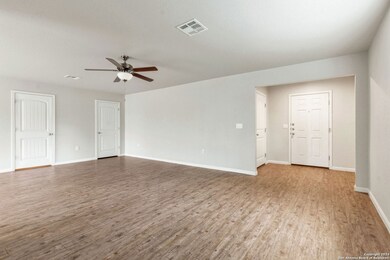 10538 Legacy Cove, San Antonio, TX 78240 - photo 5