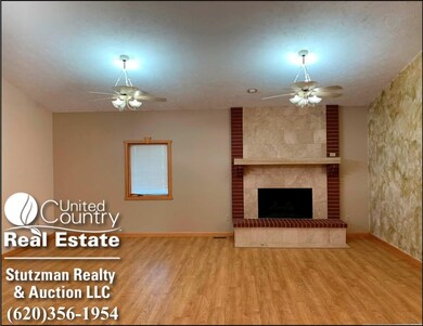 1500 S Main St, Hugoton, KS 67951 - photo 4