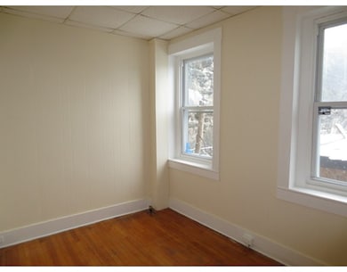 177 E Merrimack St unit 1, Lowell, MA 01852 - photo 3