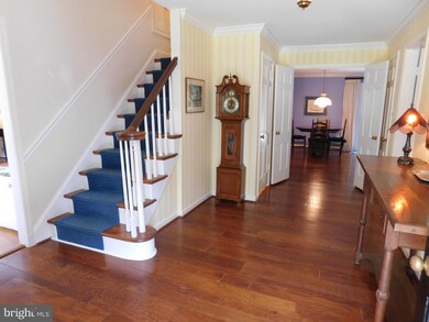 12125 Stirrup Rd, Reston, VA 20191 - photo 5