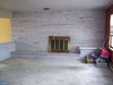 738 Oak Grove Rd, Swedesboro, NJ 08085 - photo 5