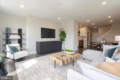 131 John Vanzandt Dr, Titusville, NJ 08560 - photo 2