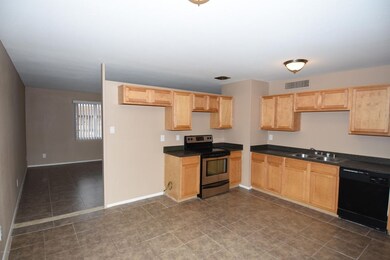 3428 W Lisbon Ln_0525