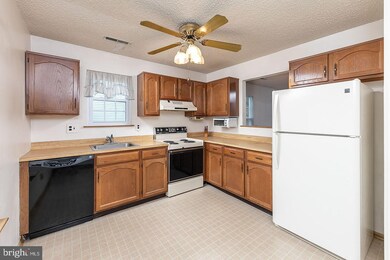 22 Blanchard Dr, Woodbury, NJ 08096 - photo 4