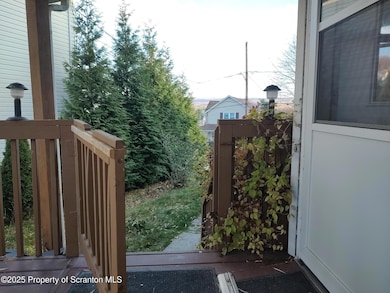 1023 Carmalt St, Scranton, PA 18519 - photo 3
