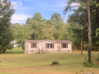 2403 Pace Rd, Hendersonville, NC 28792 - photo 2