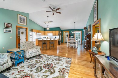 109 Clough Pond Rd, Canterbury, NH 03224 - photo 4