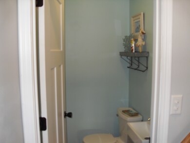 1/2 Bath
