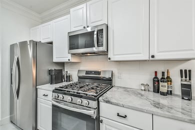 8122 Log Hollow Dr, Houston, TX 77040 - photo 5